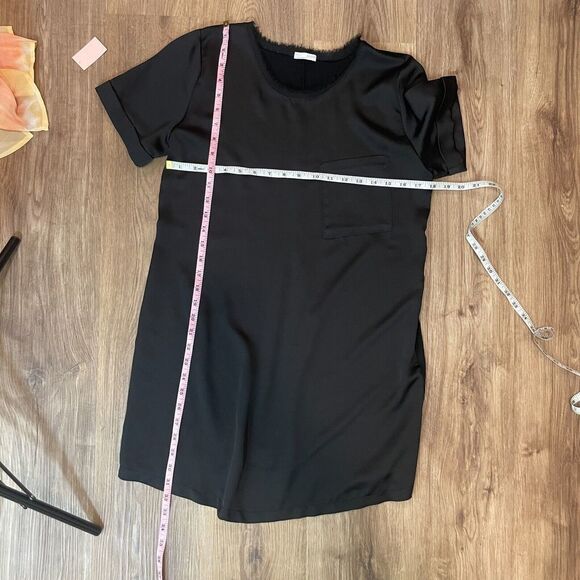 Zara Black Satin Short Sleeve Pocket Tee Size M Eyelash Hem Lightweight - Picture 8 of 11